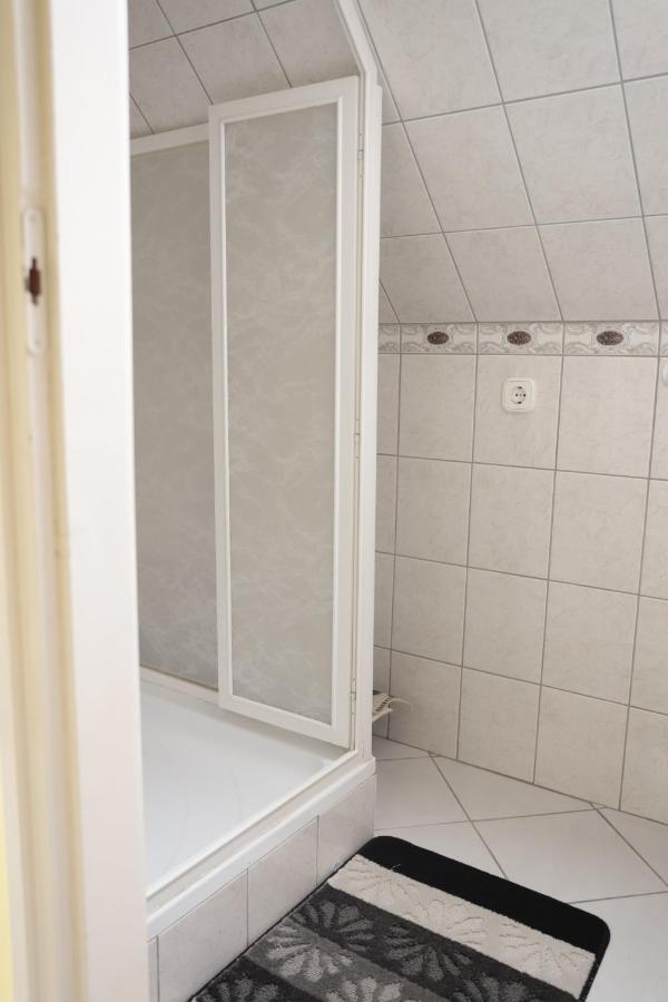 Bianka Apartman Balatonlelle Exterior foto